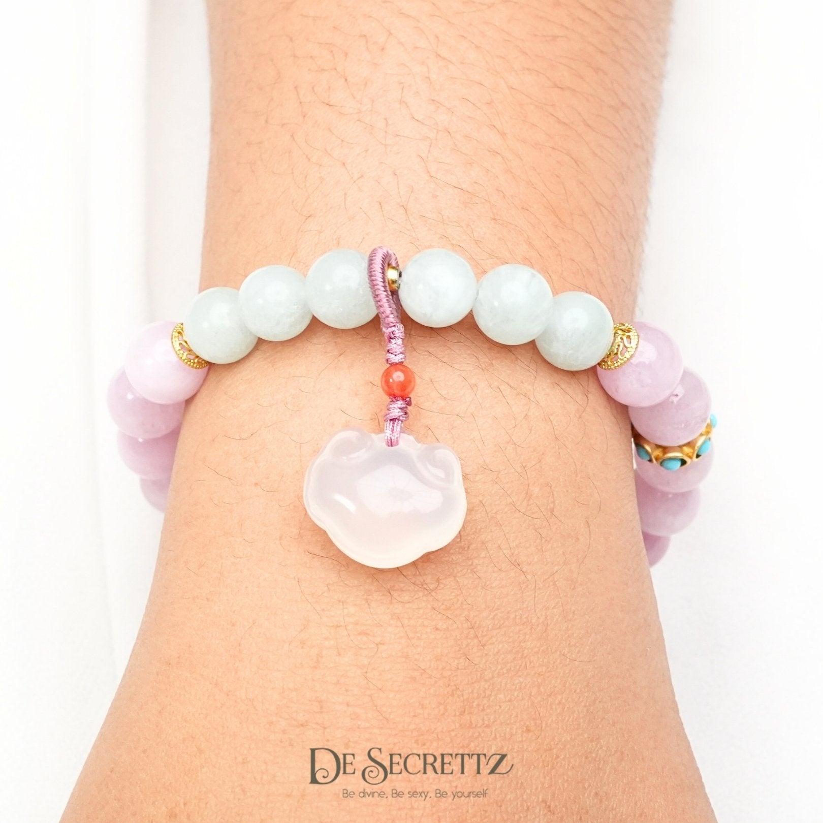 Tranquil Love Gelang Tangan